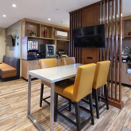 Towneplace Suites Tucson Casas Adobes Exterior photo